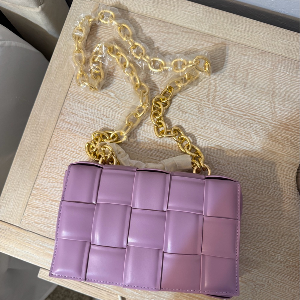 Woven Leatherette Crossbody Bag - Lilac with Gold Chain